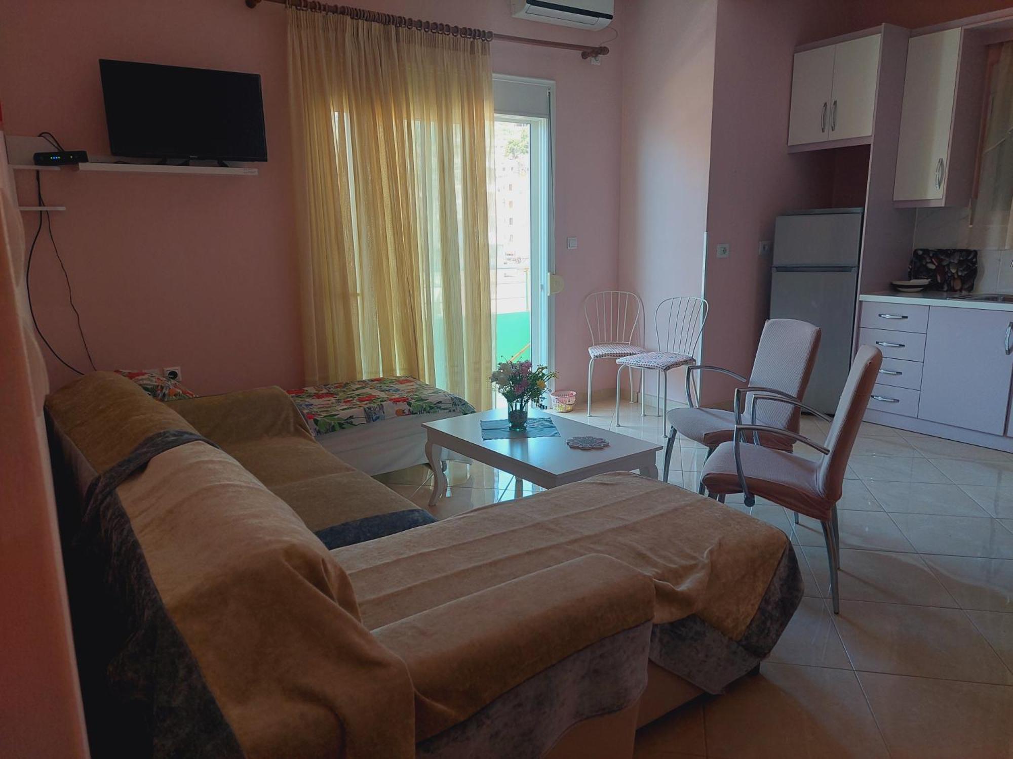 Adi Sarandë